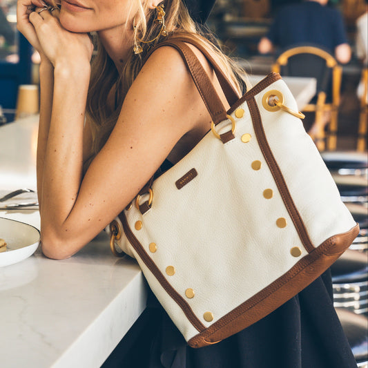 Daniel Courtyard Cream