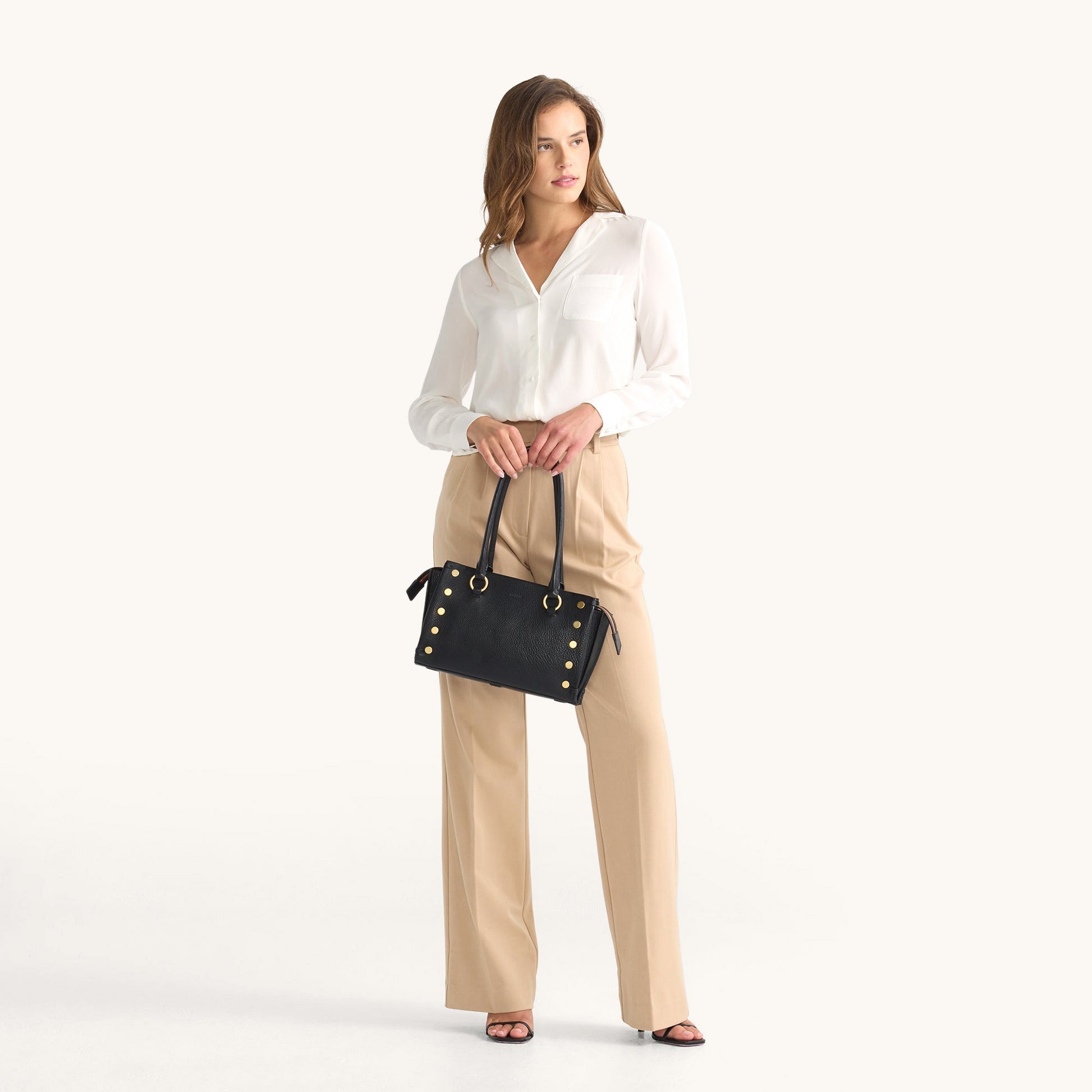 Model height is 5'8.5''