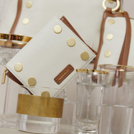 Allen Wallet in Courtyard Cream