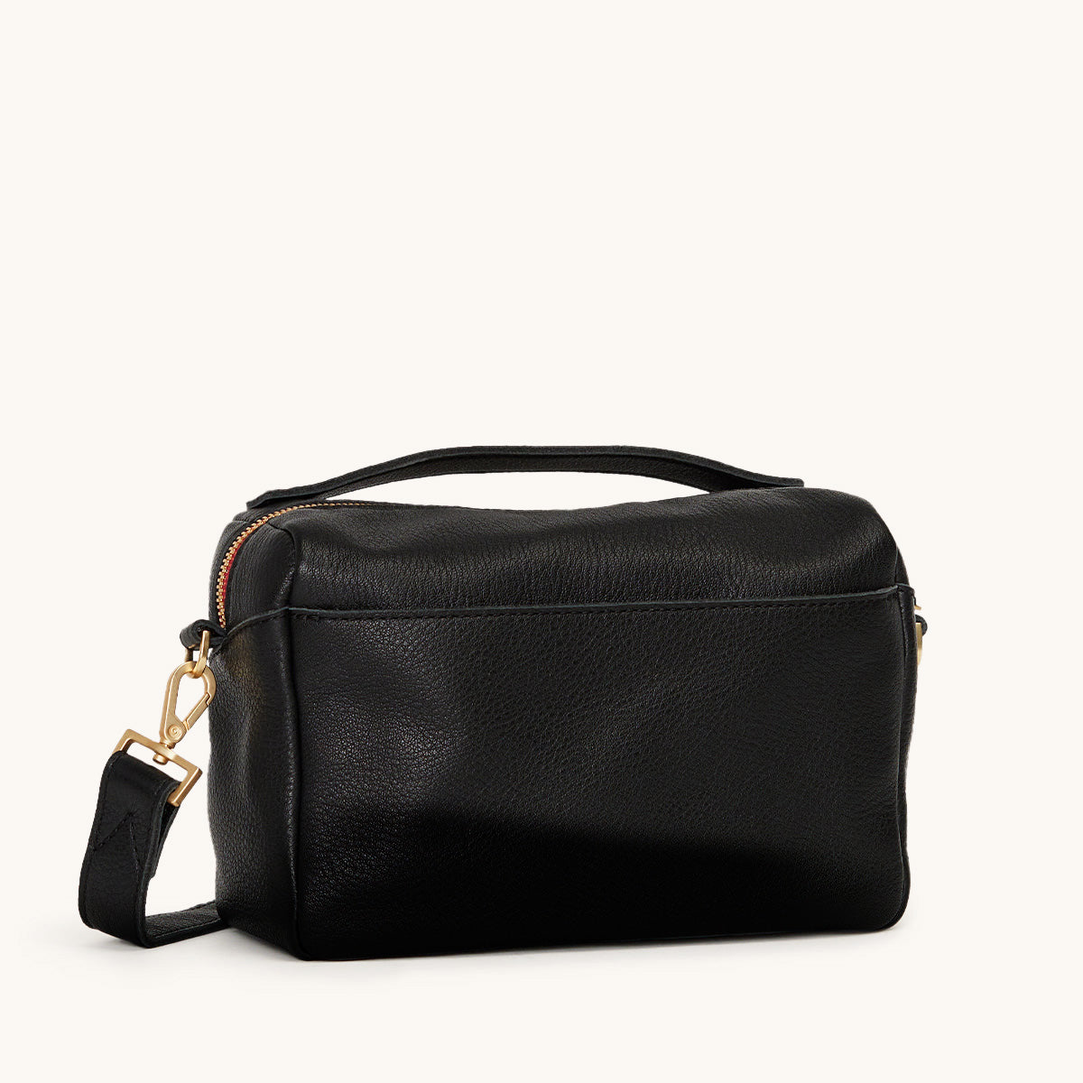 Evan-Black-BG-Red-Zip-Back-View