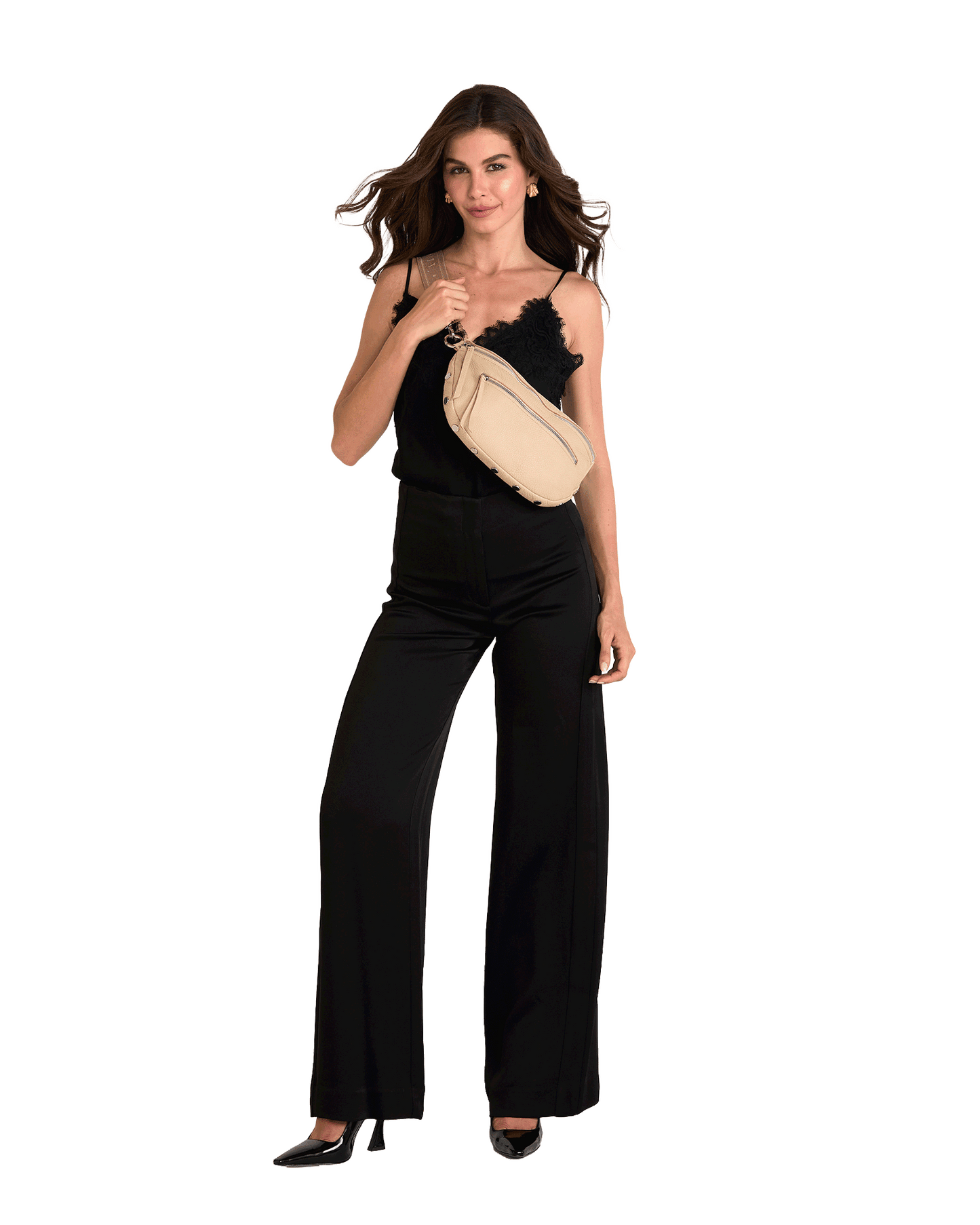 Model height is 5'9.5''