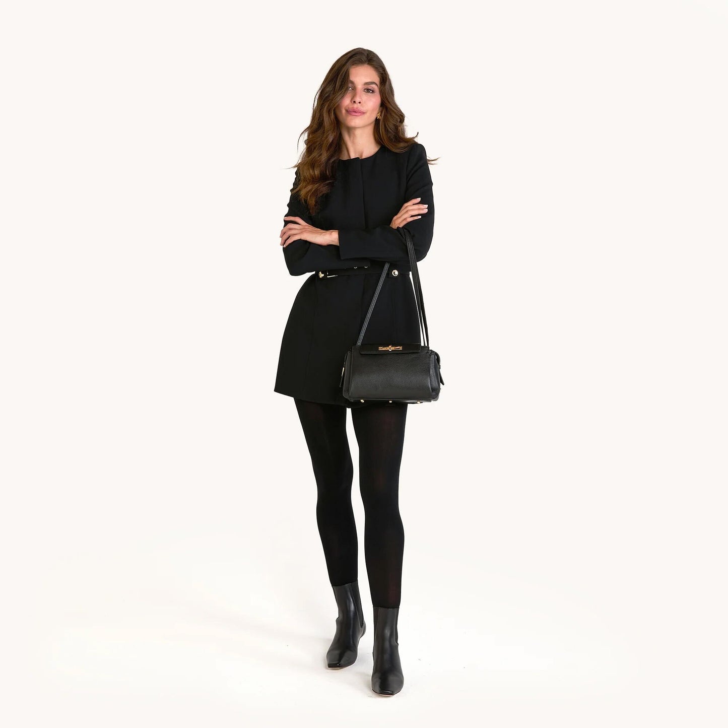 Model height is 5'9.5''