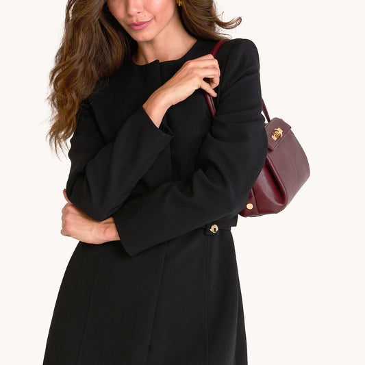 Charlotte-Med-Cherrywood-Pebble-G-Model-View-2