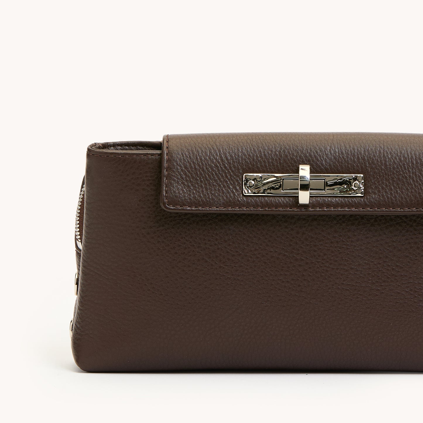 Charlotte-Sml-Espresso-Pebble-S-Detail-View