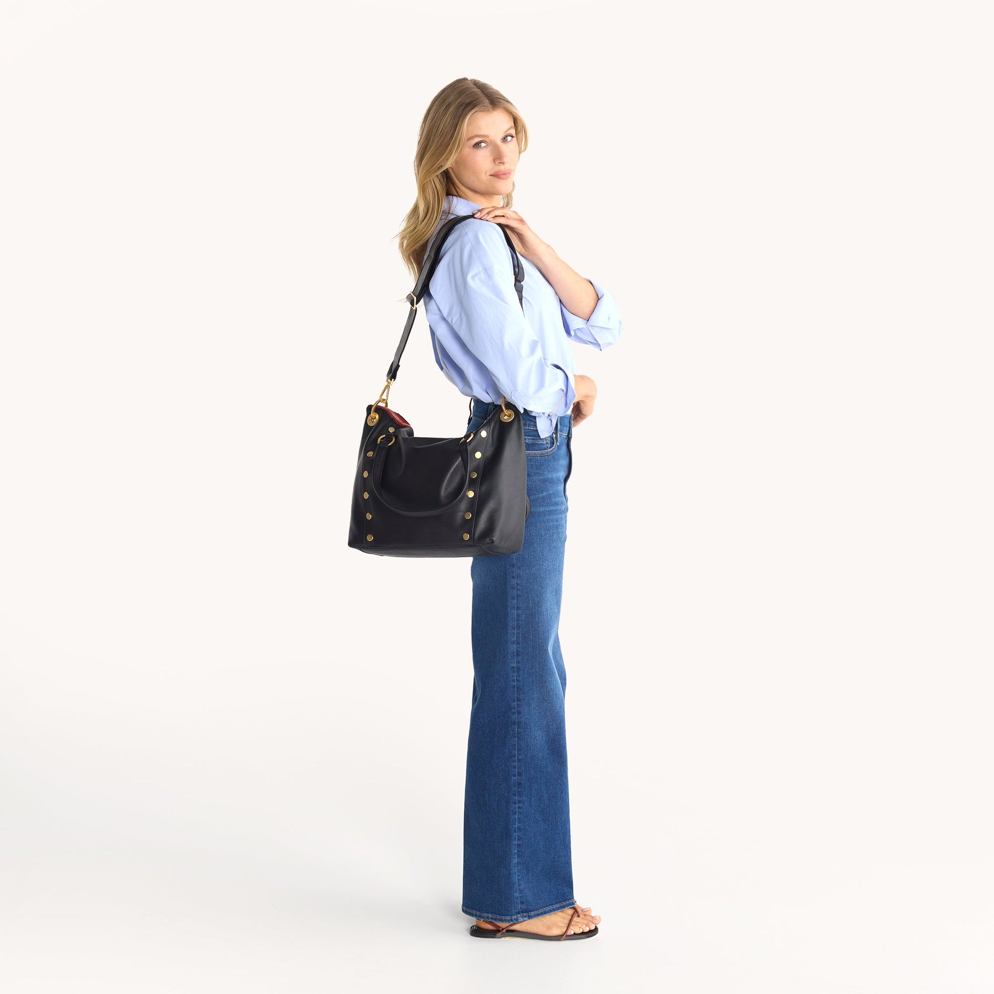 Model height is 5'8.5''