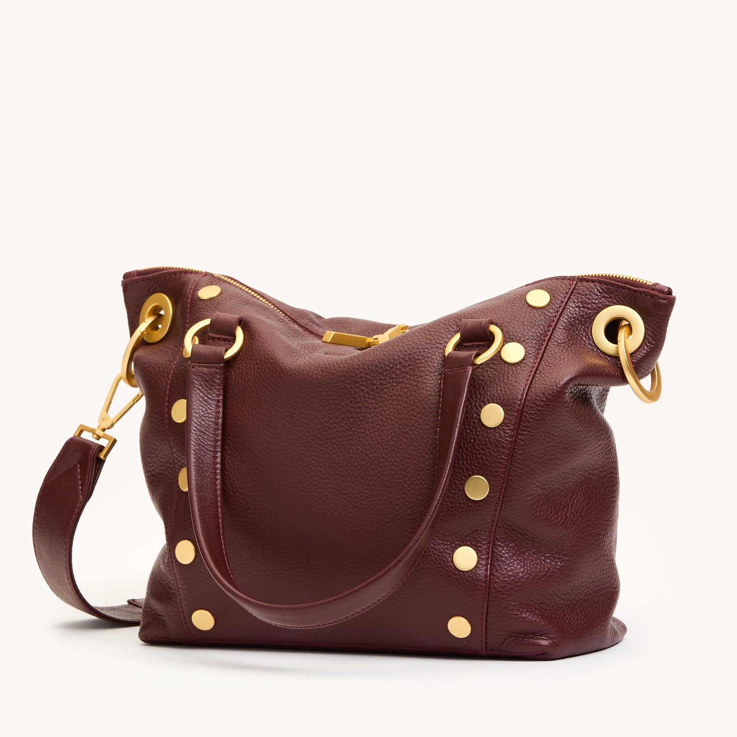 Daniel-Med-Cherrywood-Pebble-BG-Front-Angled-View