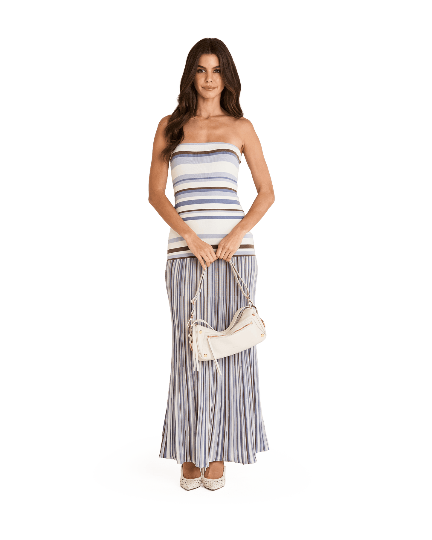Model height is 5'9.5''