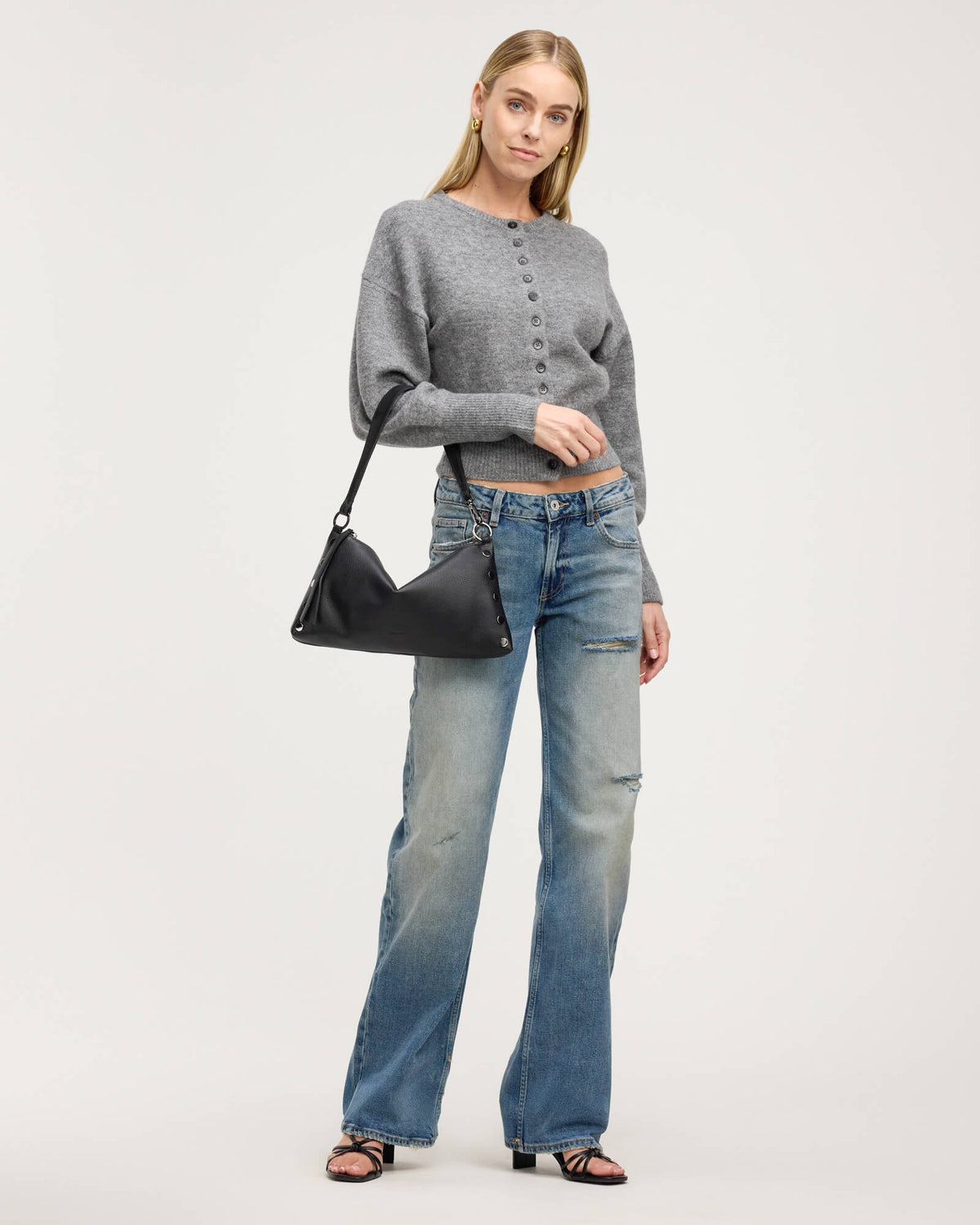 Model height is 5'10''