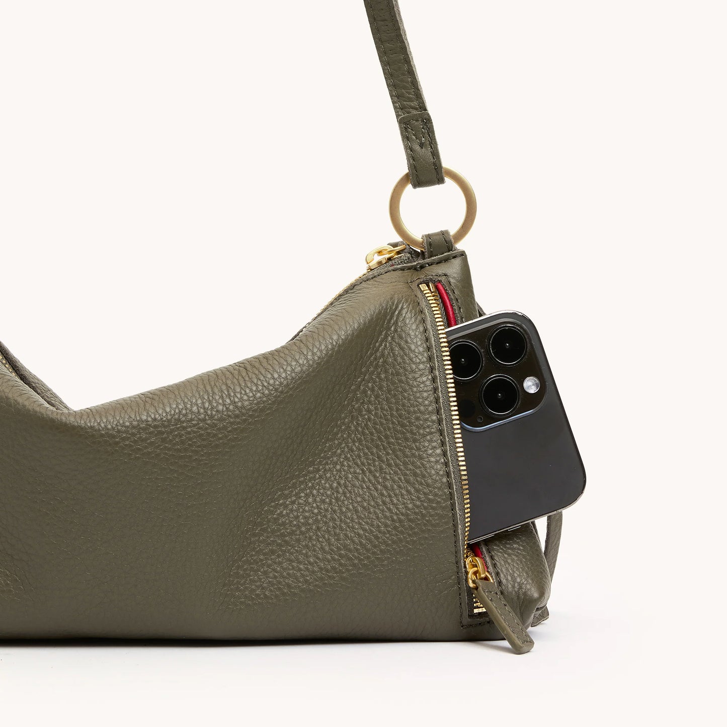Kyle-Olive-BG-Back-Detail-View