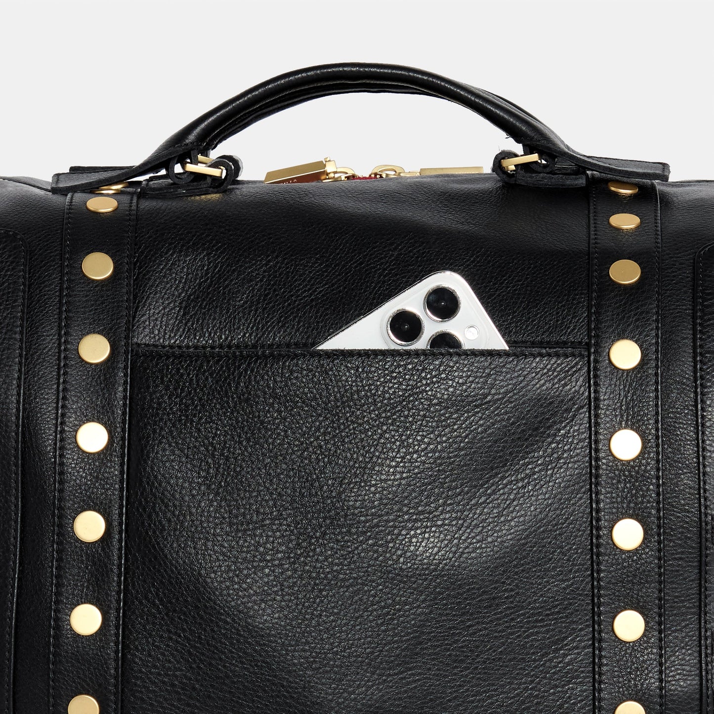 LAX-Black-BG_R-Zip-Detail-View