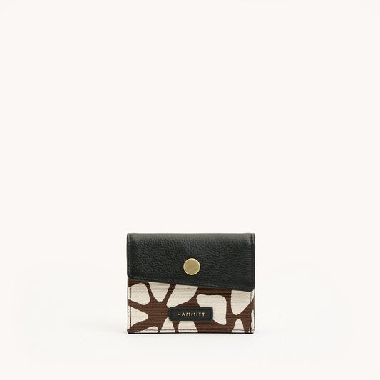 Montana-Pocket-Giraffe-BG-Front-View