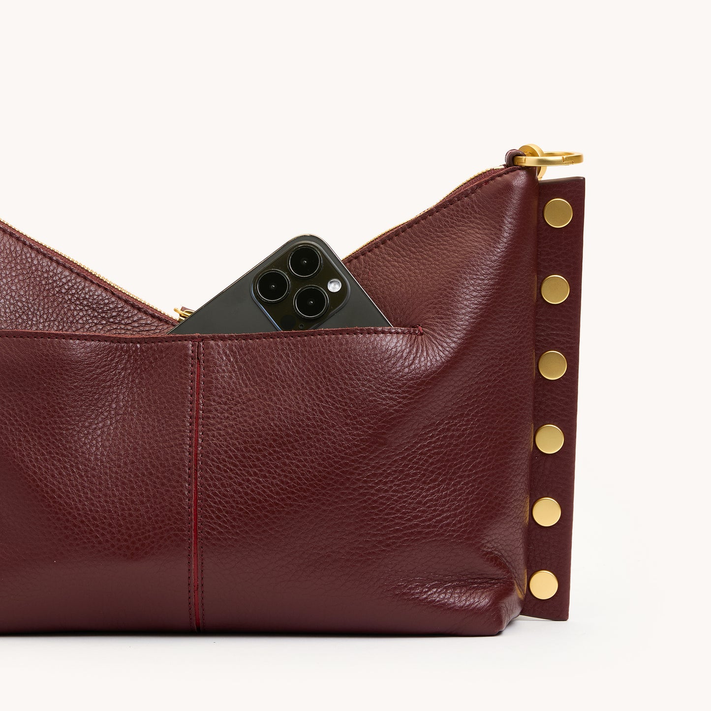 Mr-G-Med-Cherrywood-Pebble-BG-Front-Detail-View