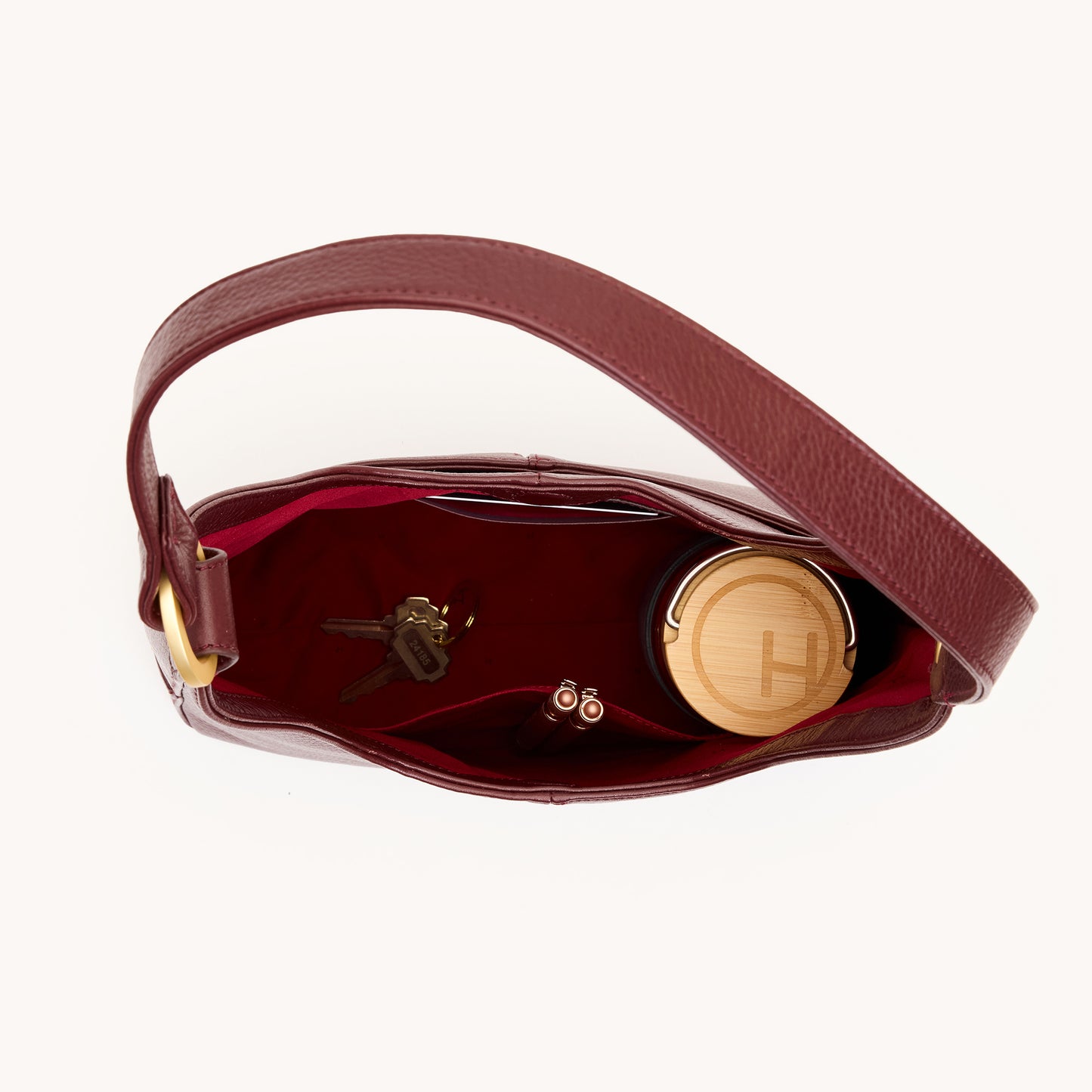 Tim-Med-Cherrywood-Pebble-BG-Inside-Detail-View