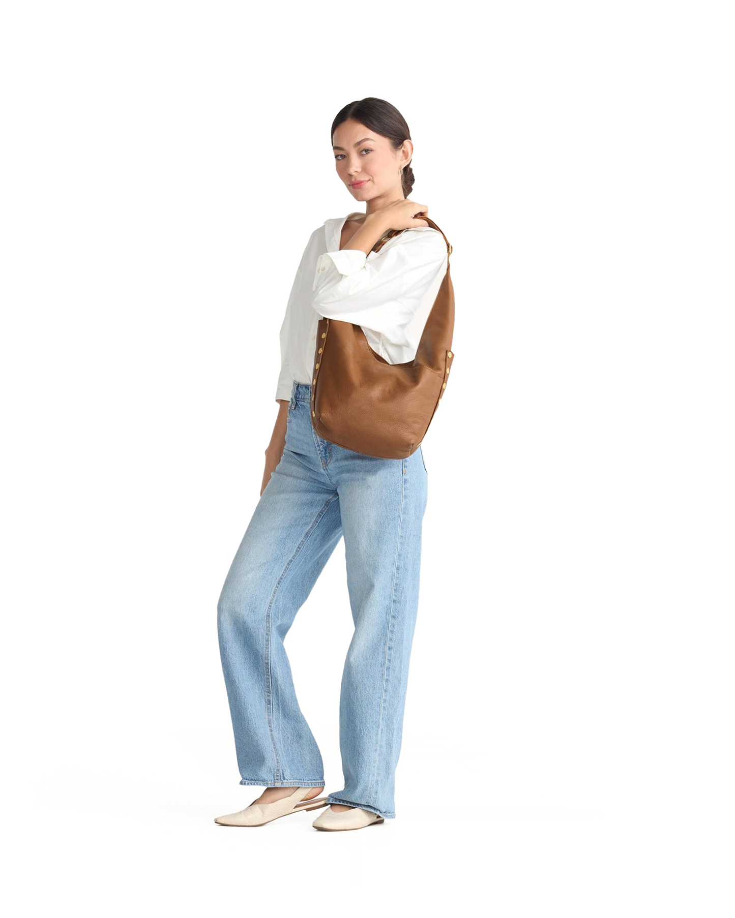 Model height is 5'7''