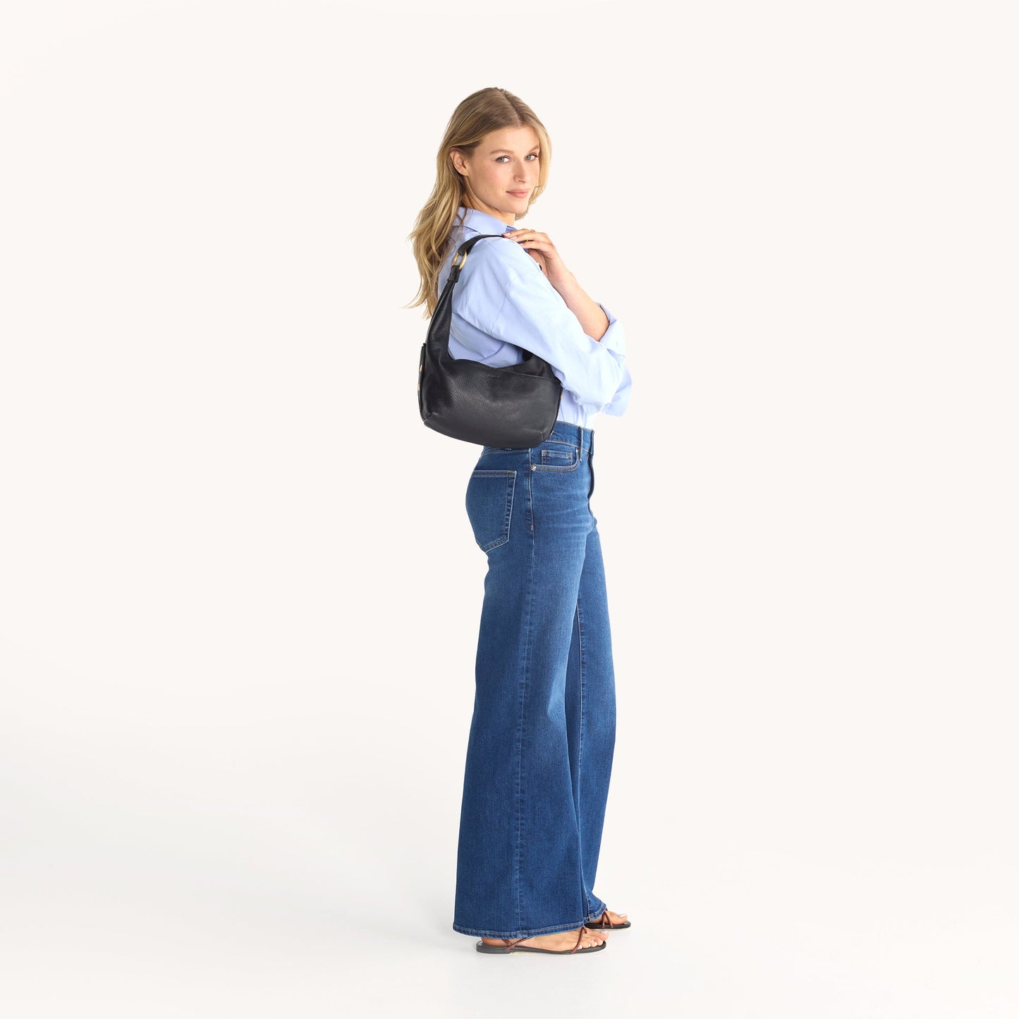 Model height is 5'8.5''