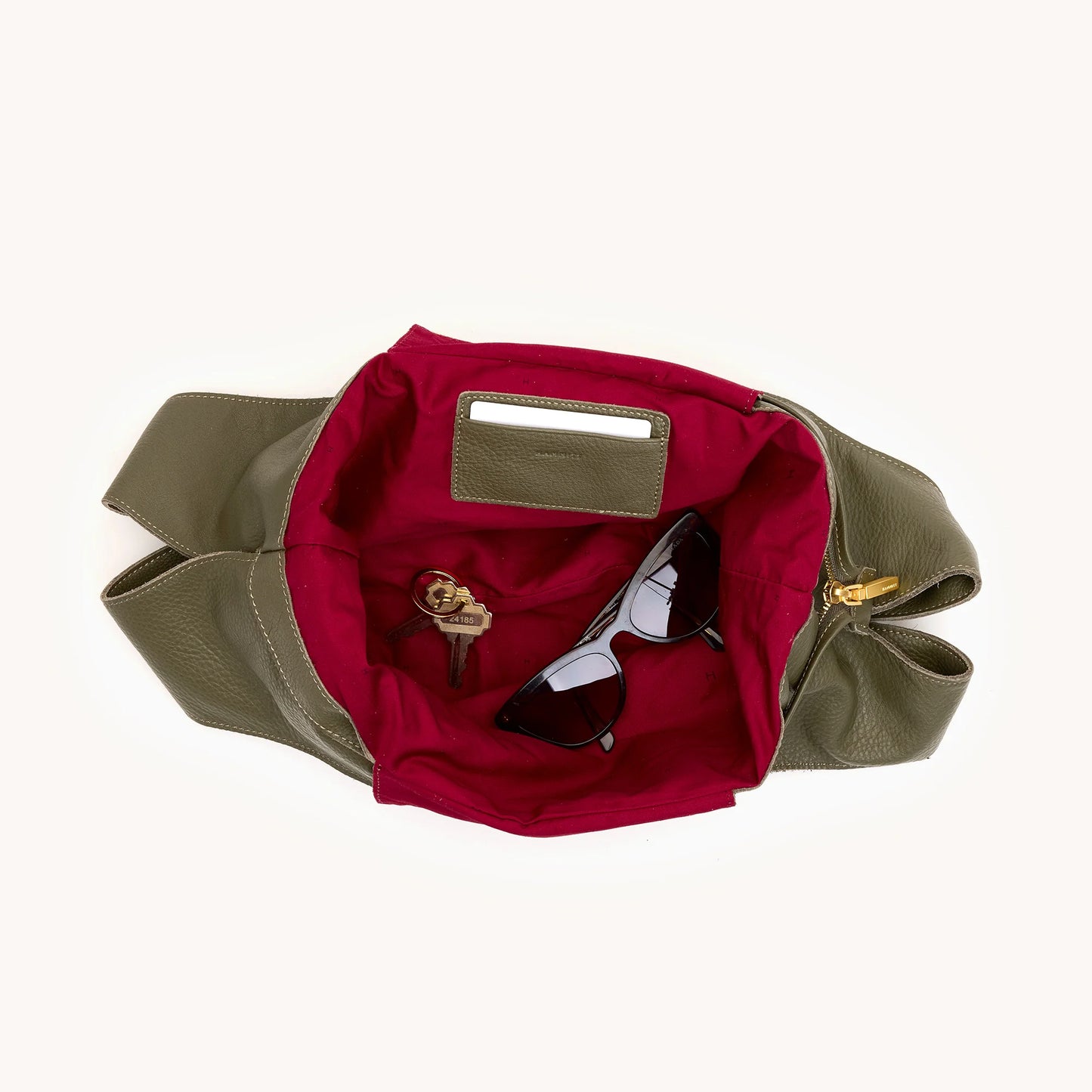Tom-Zip-Olive-BG-Inside-View