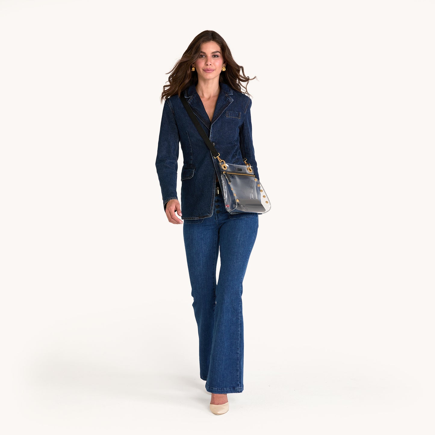 Model height is 5'9.5''