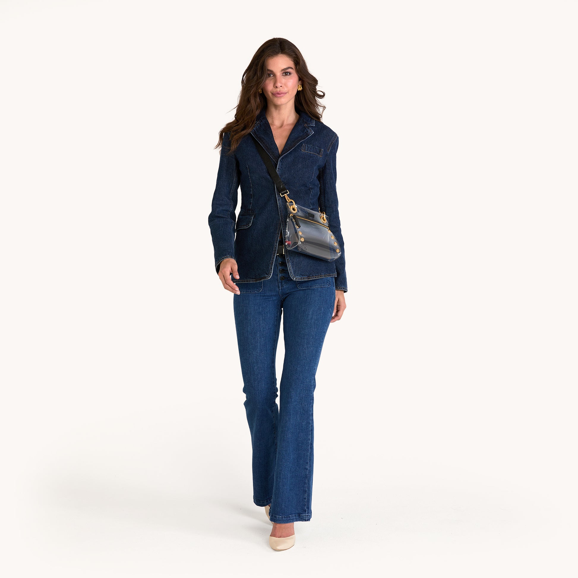 Model height is 5'9.5''