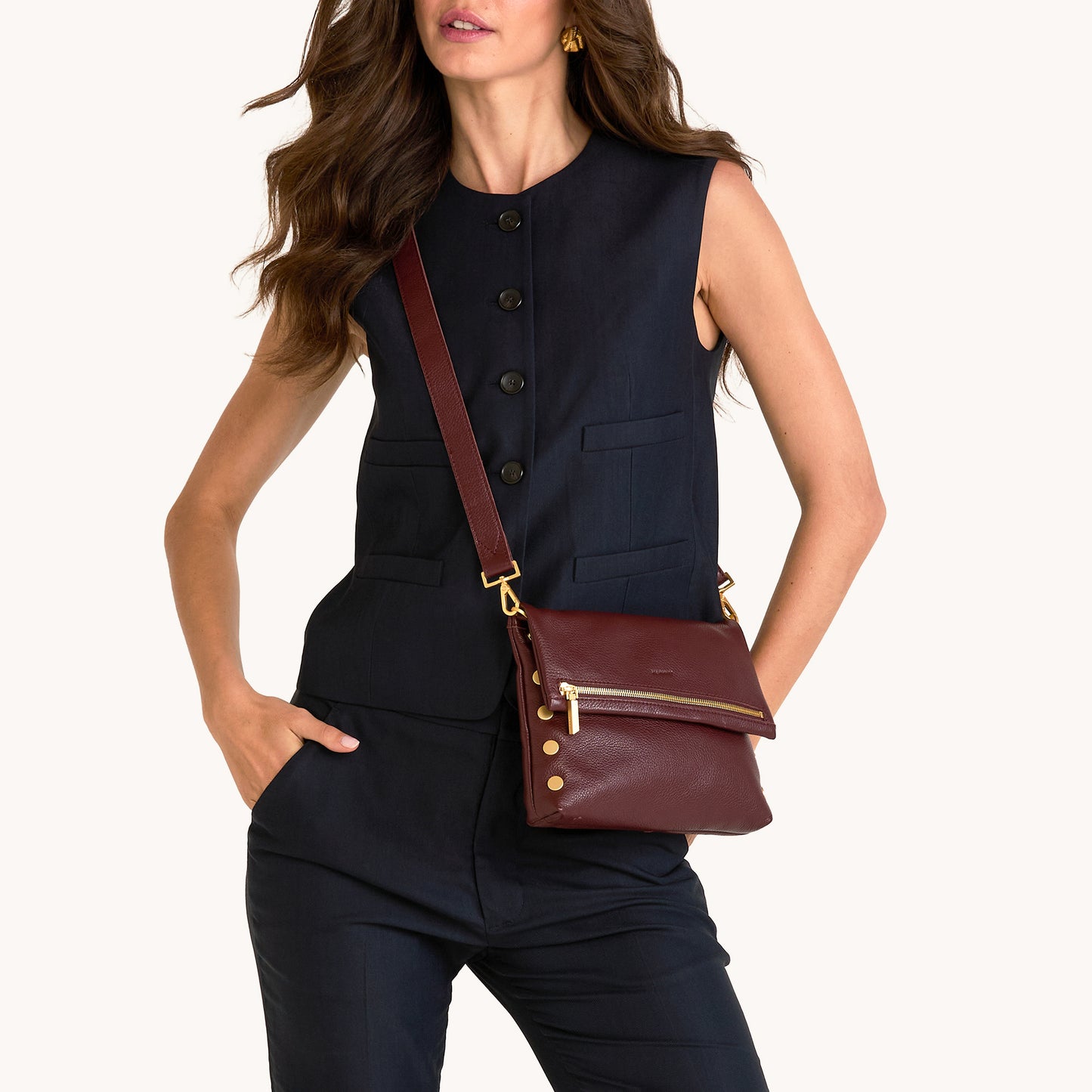 VIP-Med-Cherrywood-Pebble-BG-Model-View-3