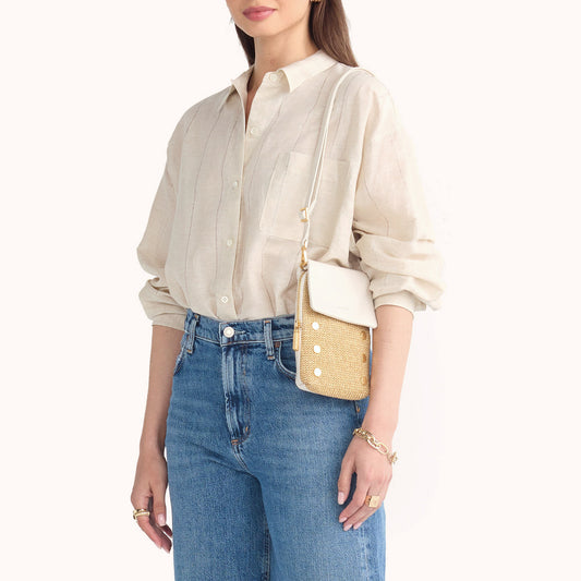 VIP-Mobile-Calla-Lily-White-Raffia-BG-Model-View