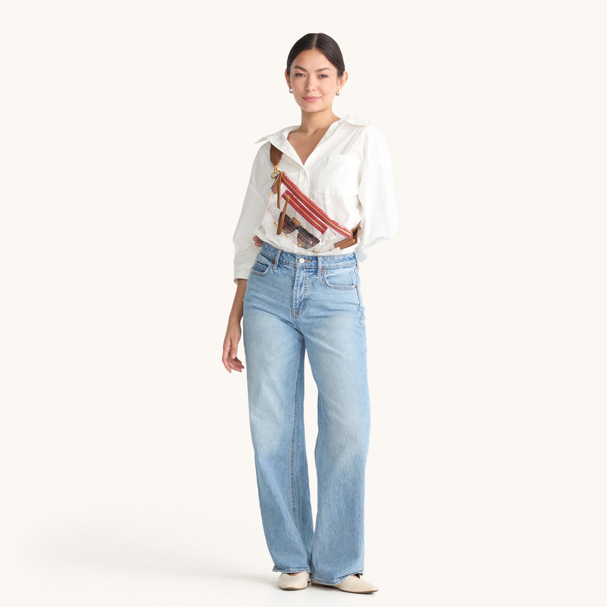 Model height is 5'7''