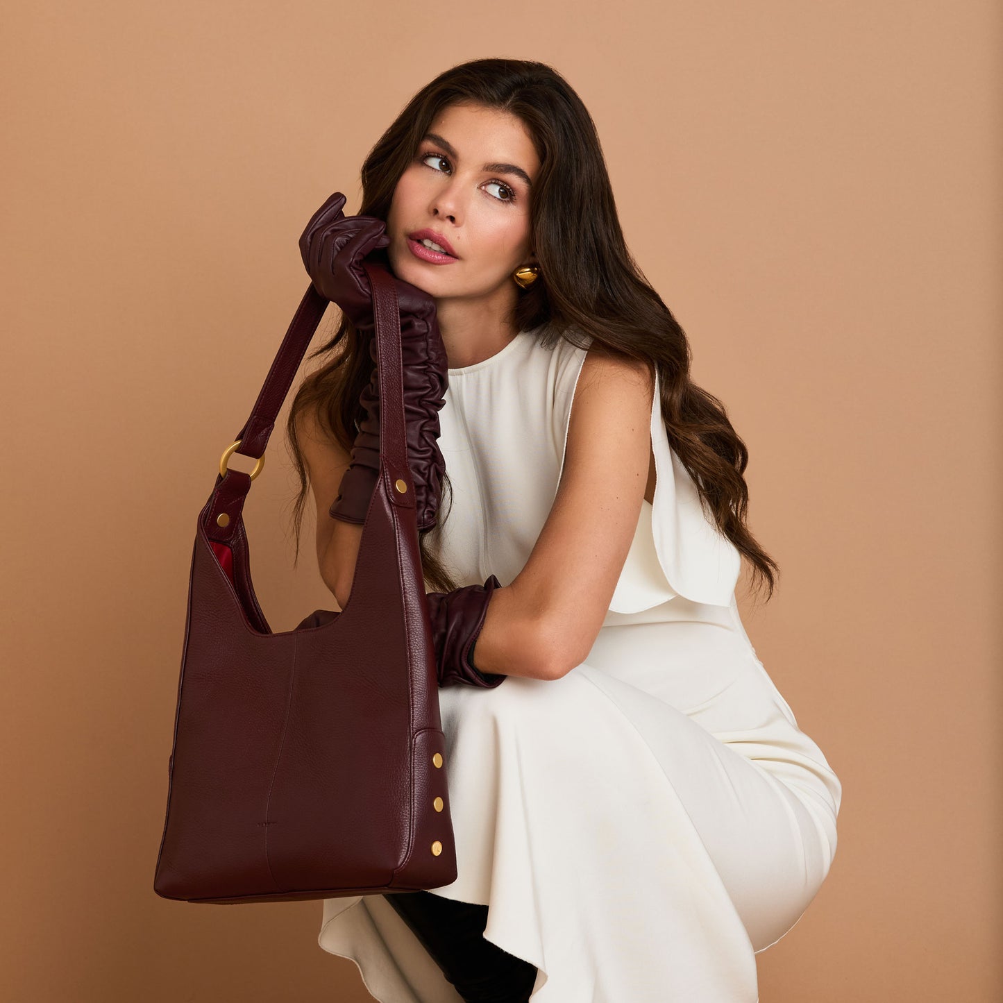 Tim-Med-Cherrywood-Pebble-BG-Front-Model-View-1