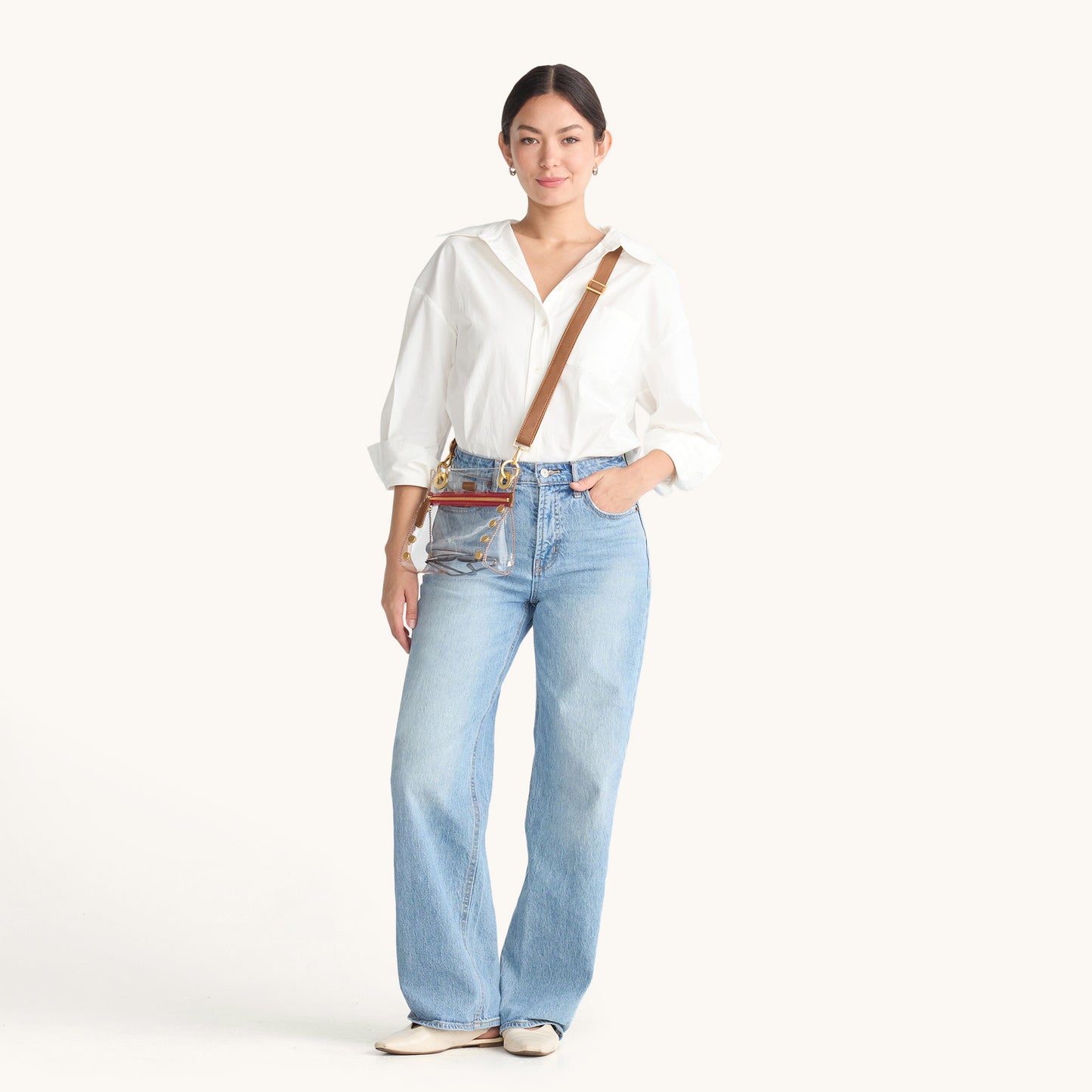Model height is 5'7''
