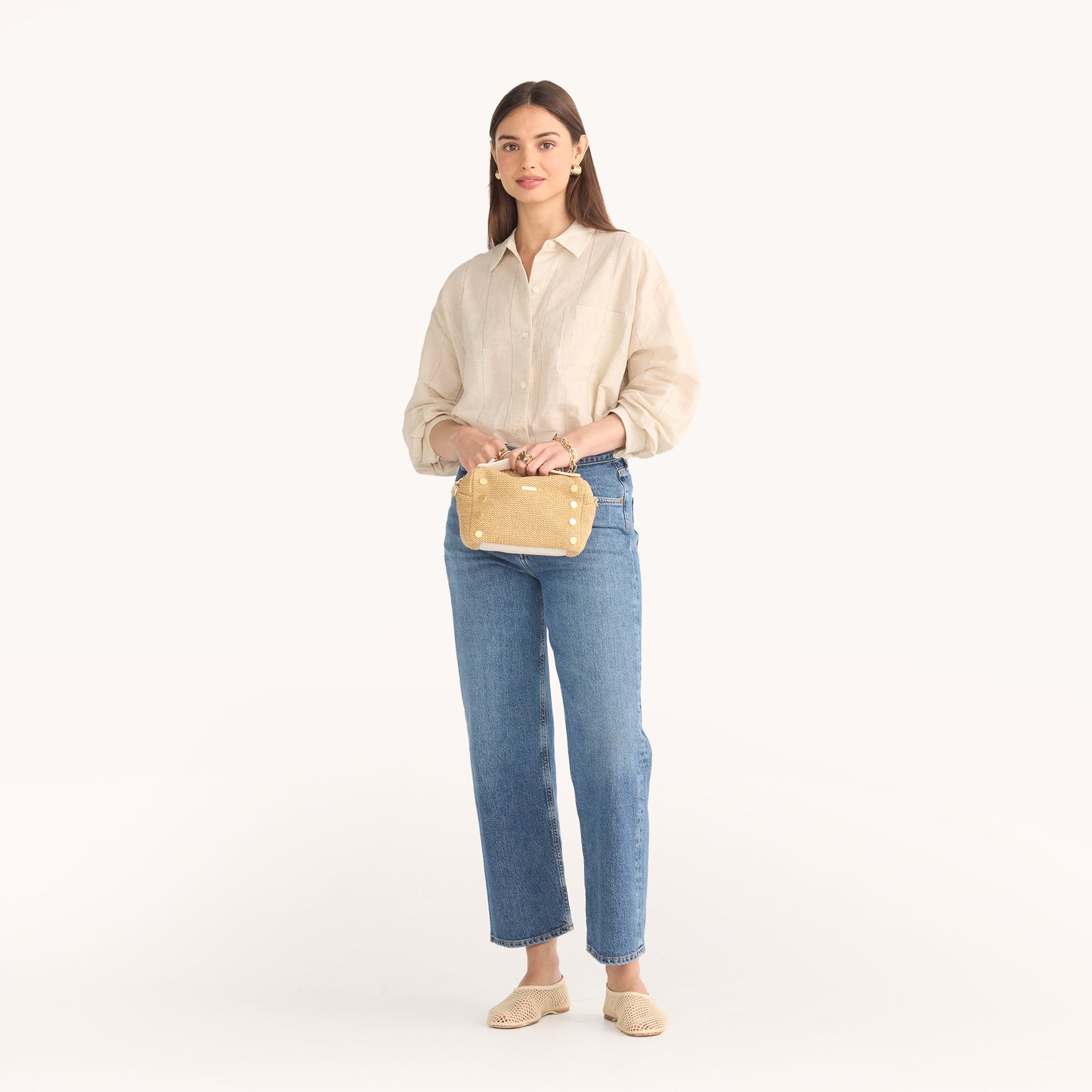 Model height is 5'8.5''