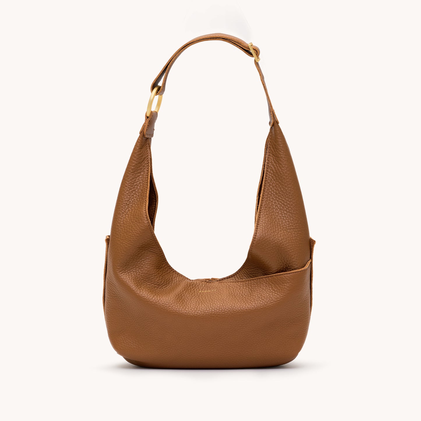 Tom-Zip-Med-Mahogany-Pebble-BG-Red-Zip-Front-View