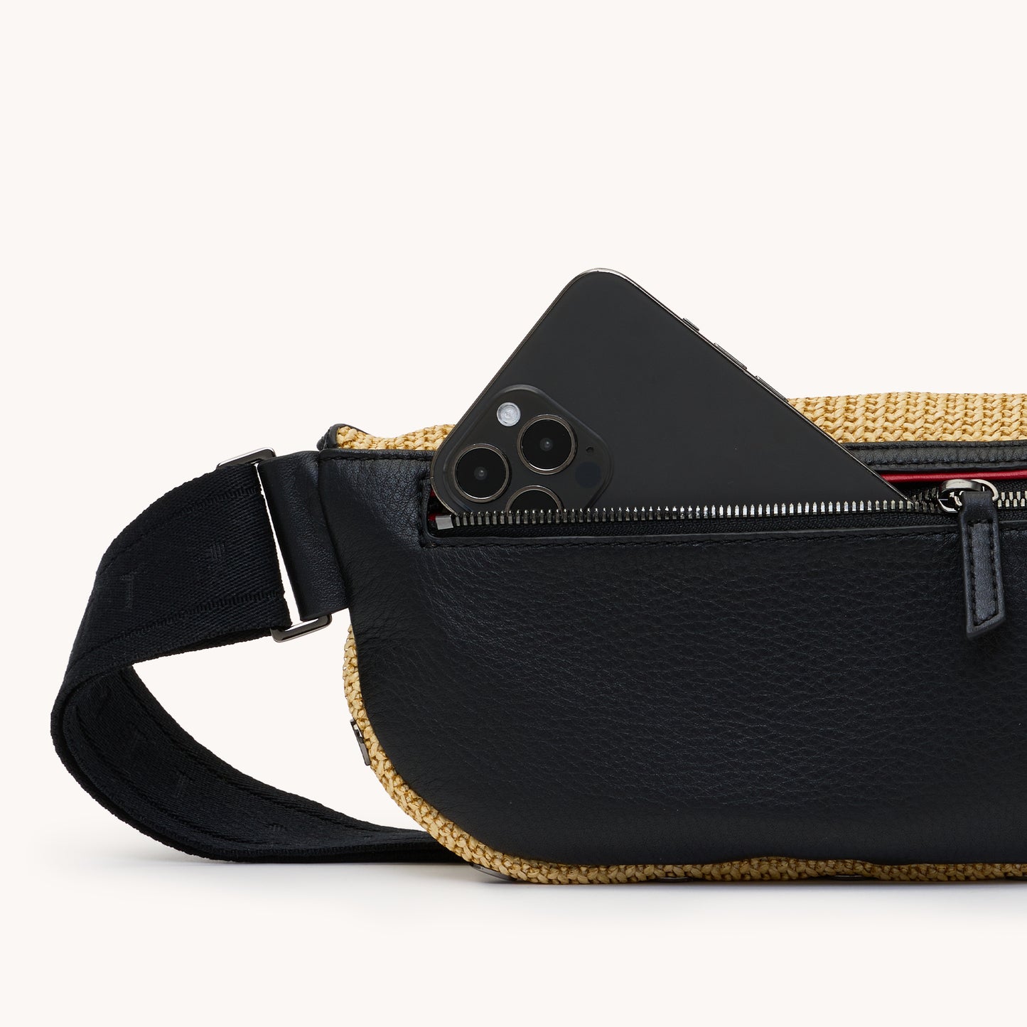 Charles-Crossbody-Med-Noir-Smooth-Raffia-GM-Back-View-Detail