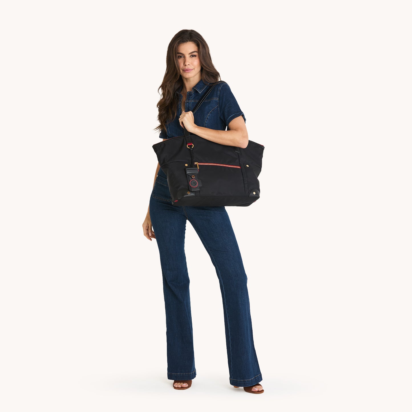 Camera-Luggage-Tag-Black-Nylon-G-Model-View