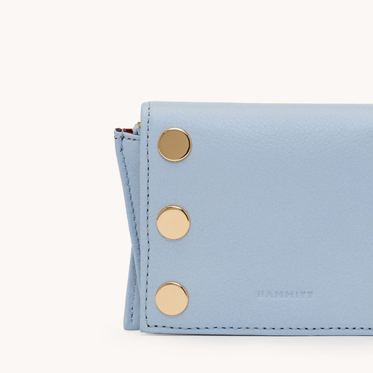 Allen-Wallet-Hazy-Blue-G-Front-View-Detail