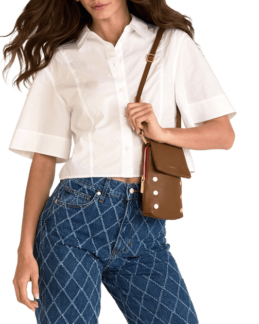 VIP-Mobile-Mahogany-Pebble-BG-R-Zip-Model-View-2