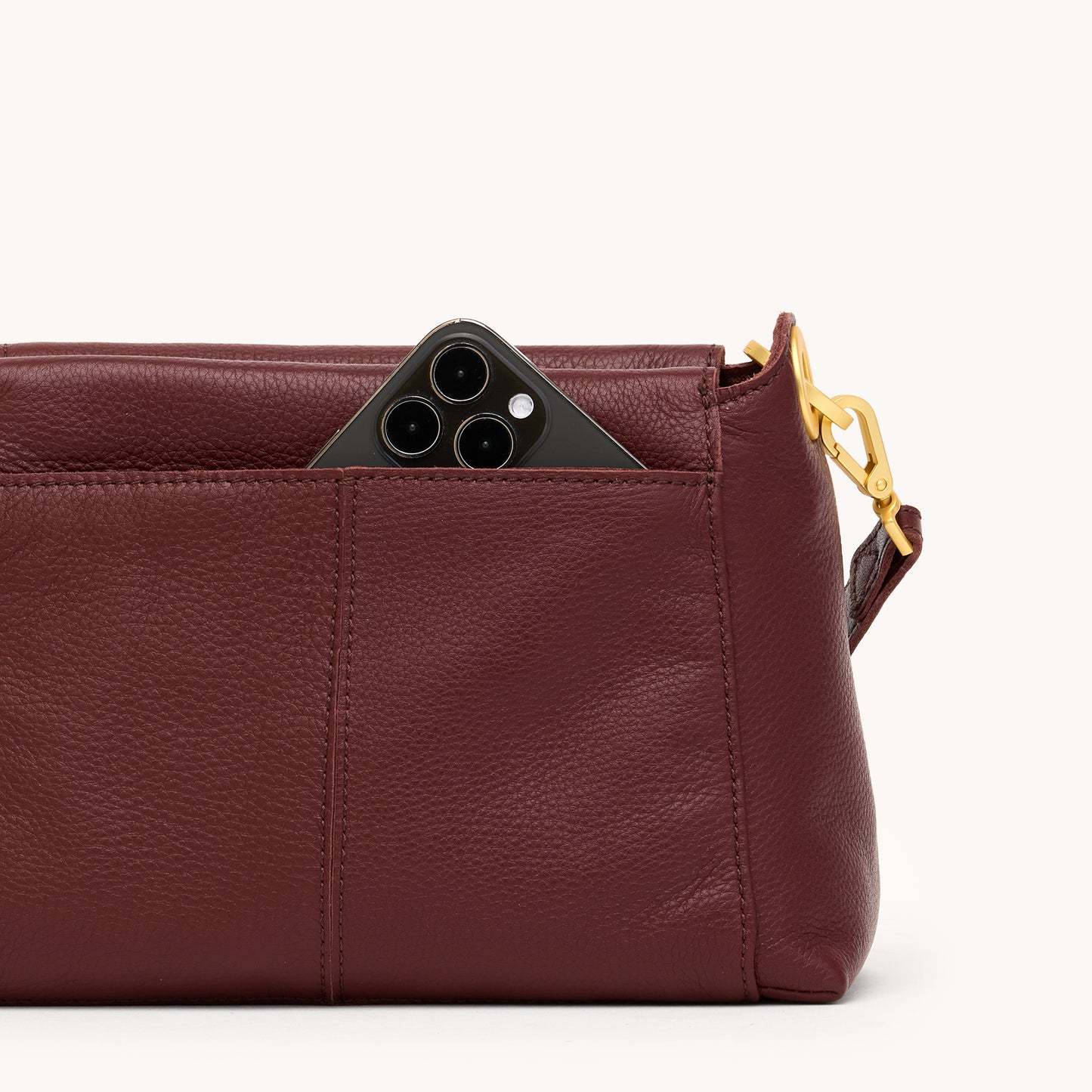 Bryant-Med-Cherrywood-Pebble-BG-Back-View