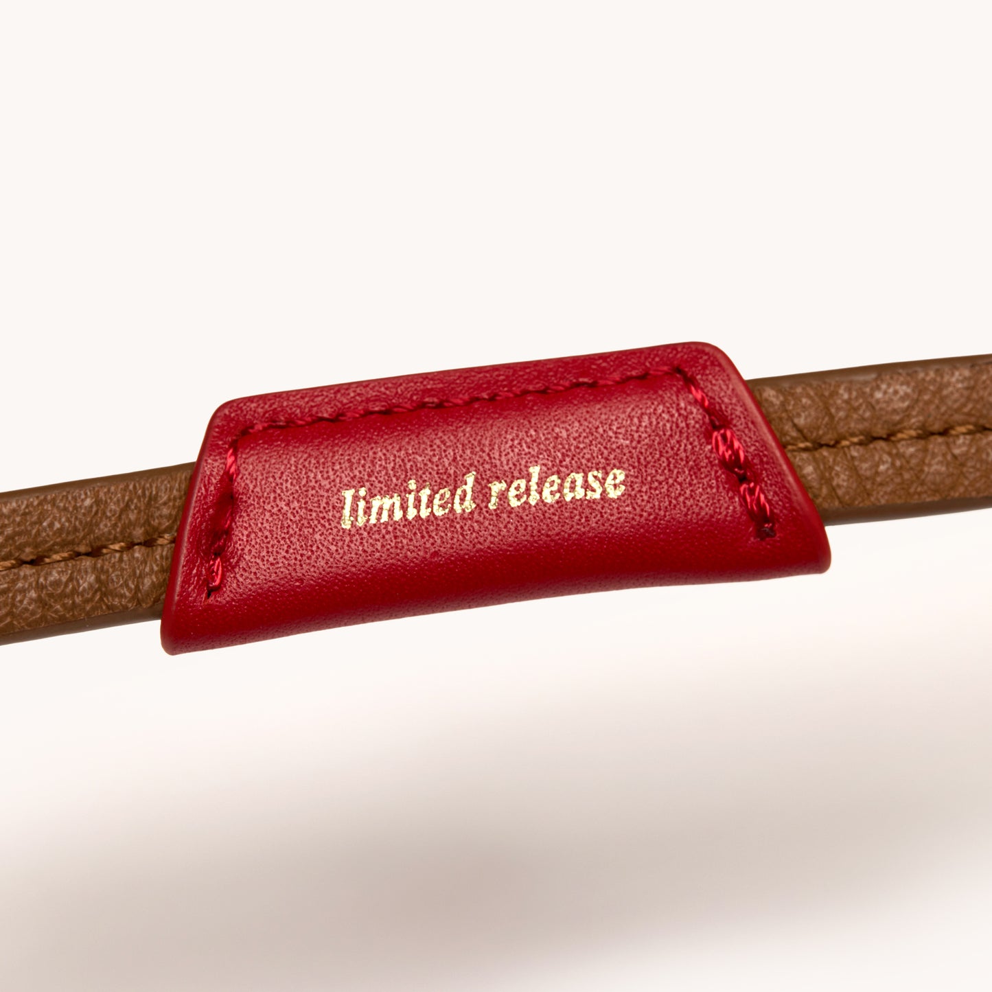 Sunny-Carrier-Courtyard-Cream-BG-Back-View-Detail