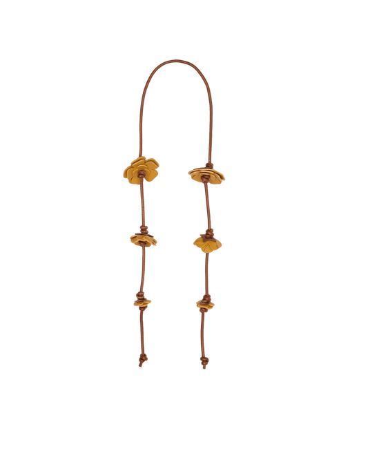 Eve-Falling-Flower-Charm-Sienna-Flora-Front-View