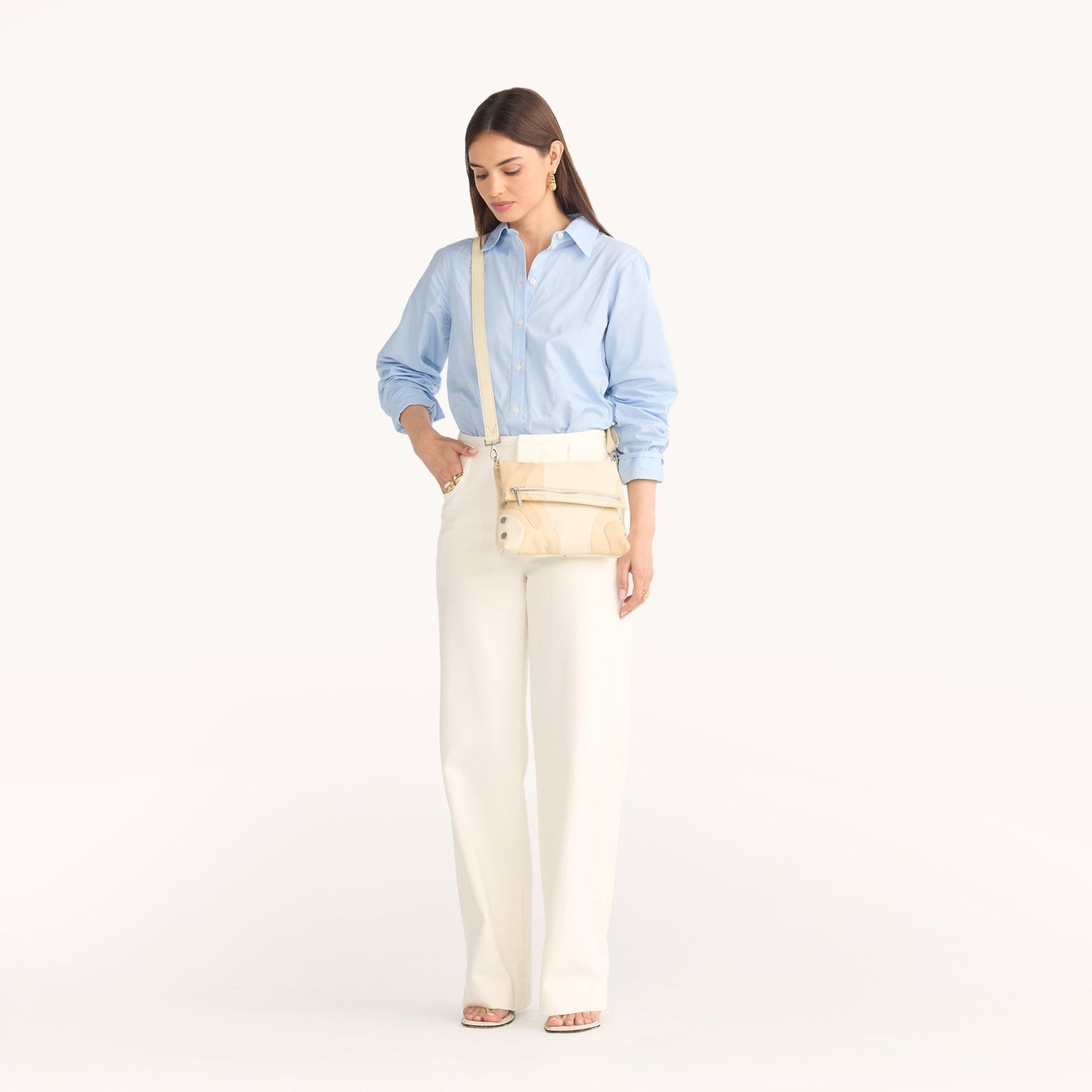 Model height is 5'8.5''