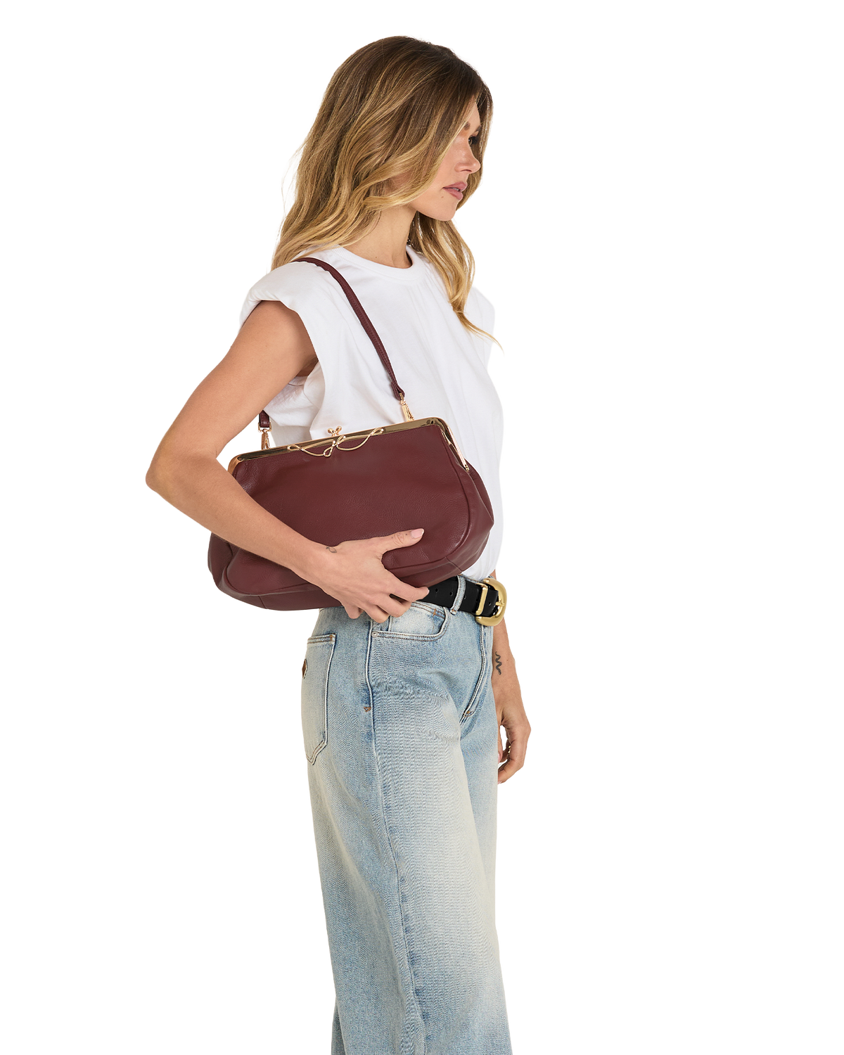 Vivienne-Lrg-Cherrywood-Pebble-G-Model-View