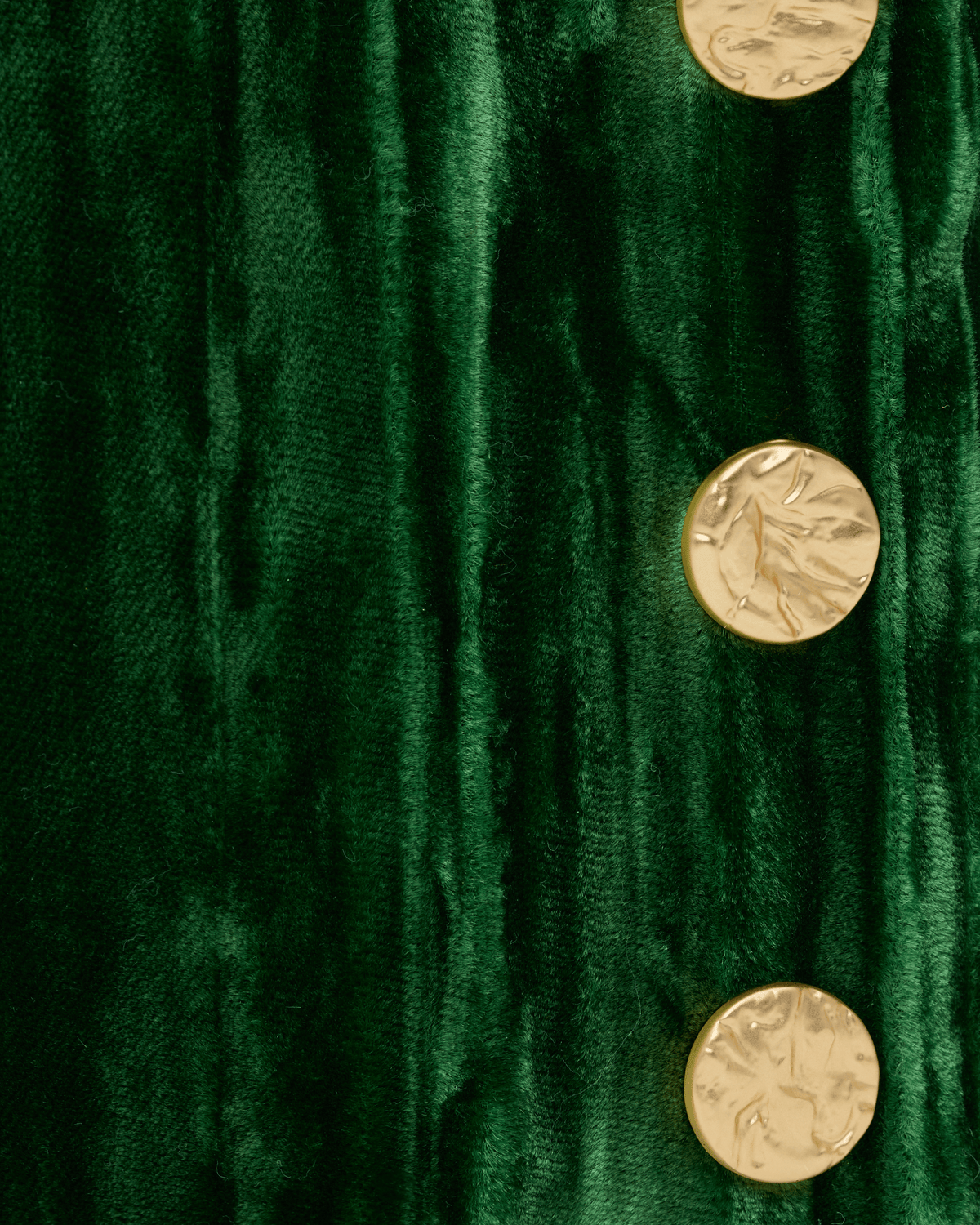 Kyle-Estate-Velvet-BGH-Detail-View-1
