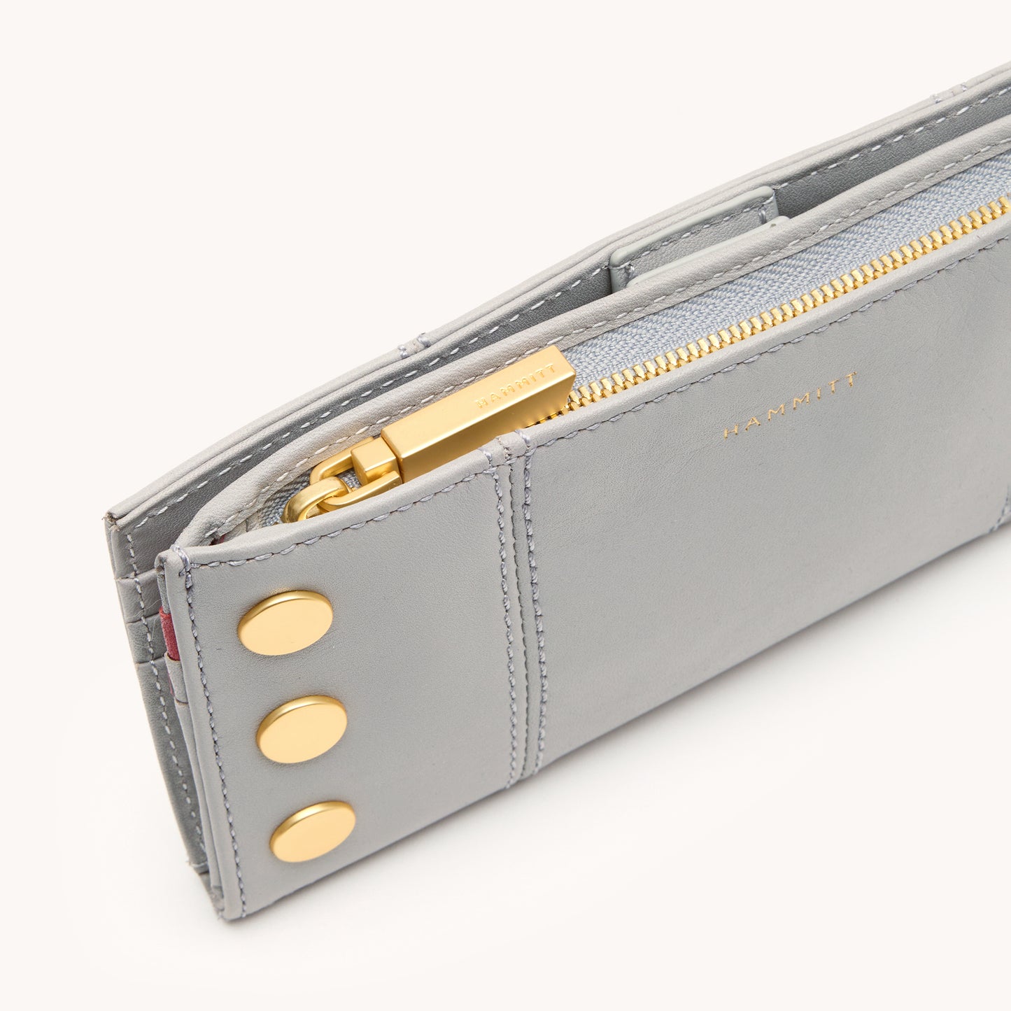 110-North-Stormy-BG-Front-View-Detail