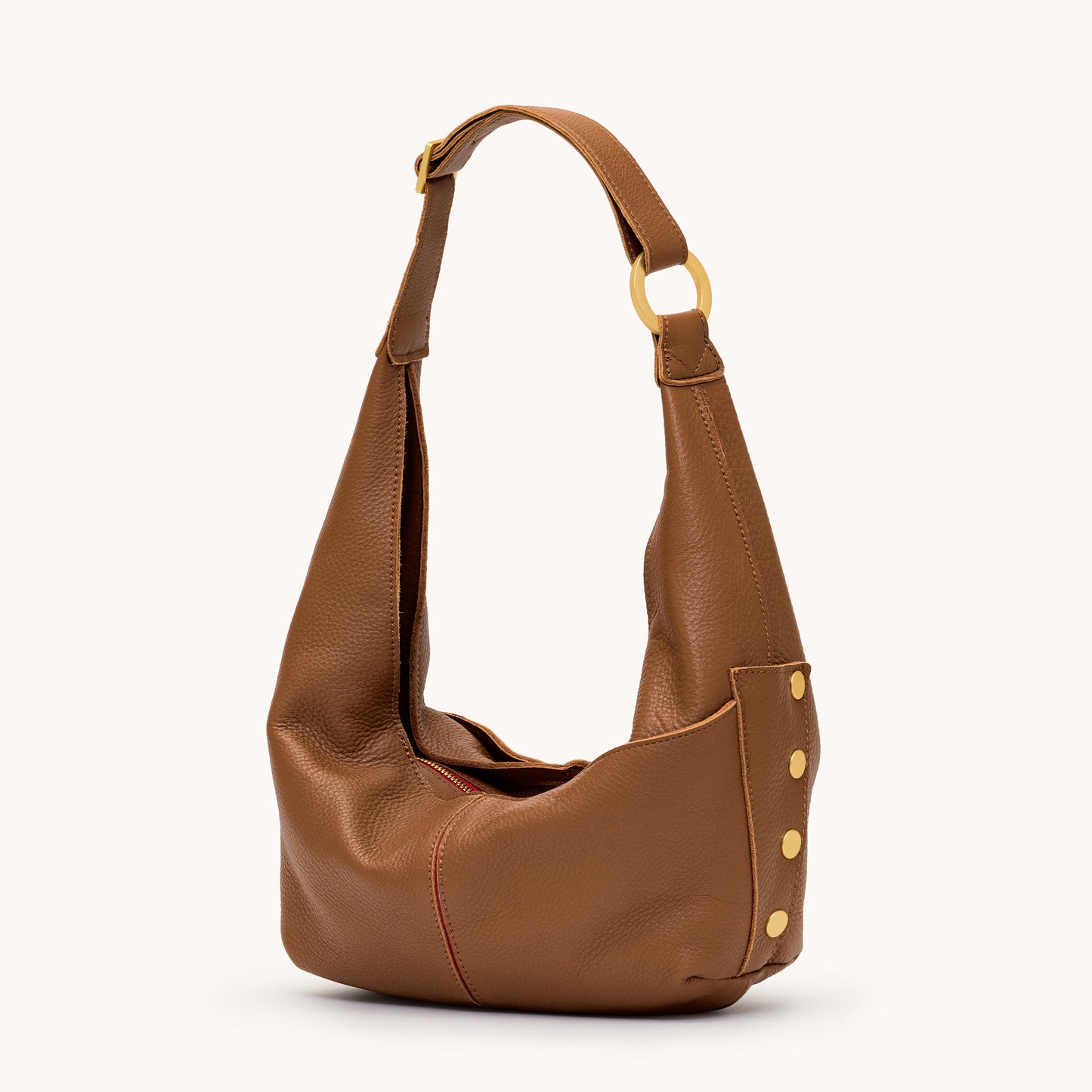 Tom-Zip-Med-Mahogany-Pebble-BG-Red-Zip-Back-View