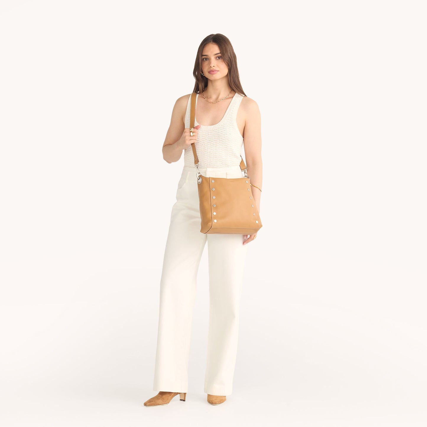 Model height is 5'8.5''