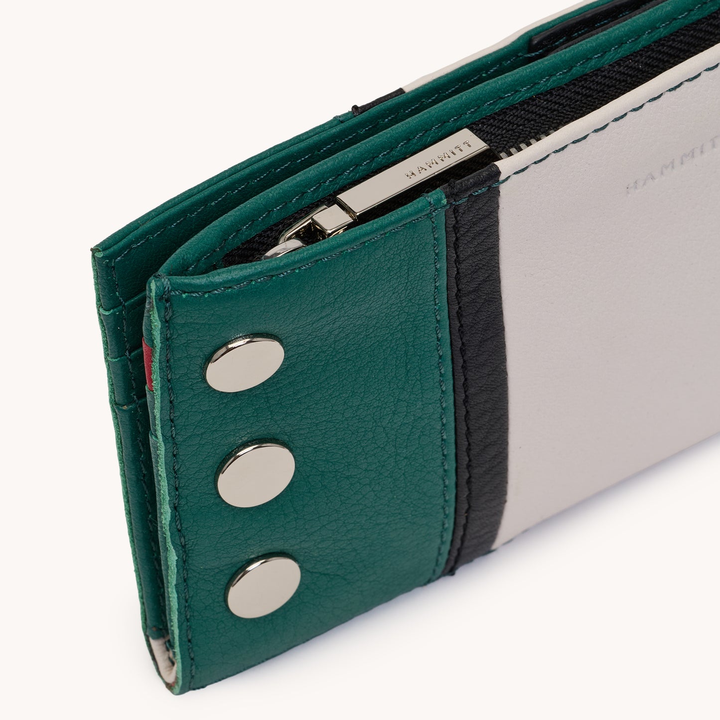 110-North-Clubhouse-Stripe-S-Detail-View