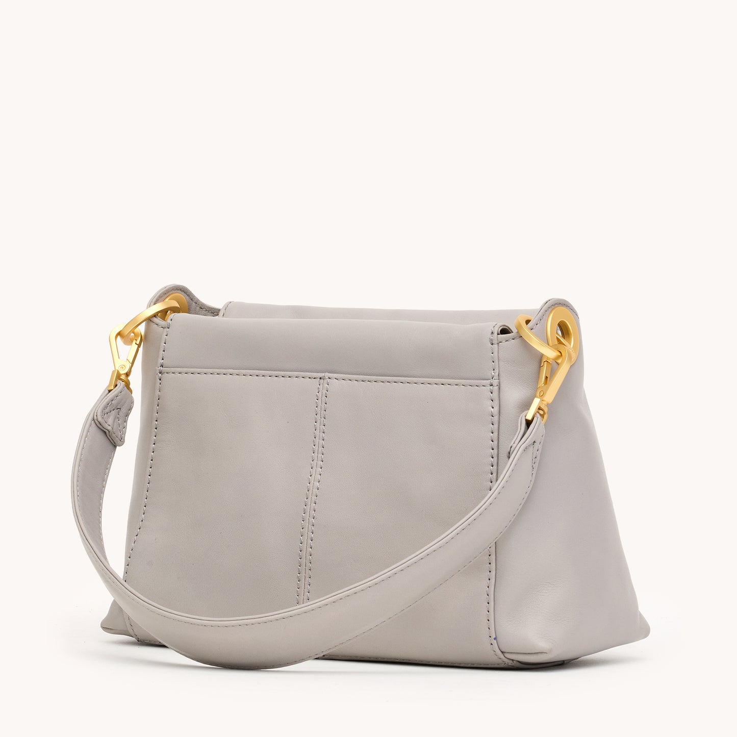 Bryant-Med-Stormy-BG-Detail-View-1