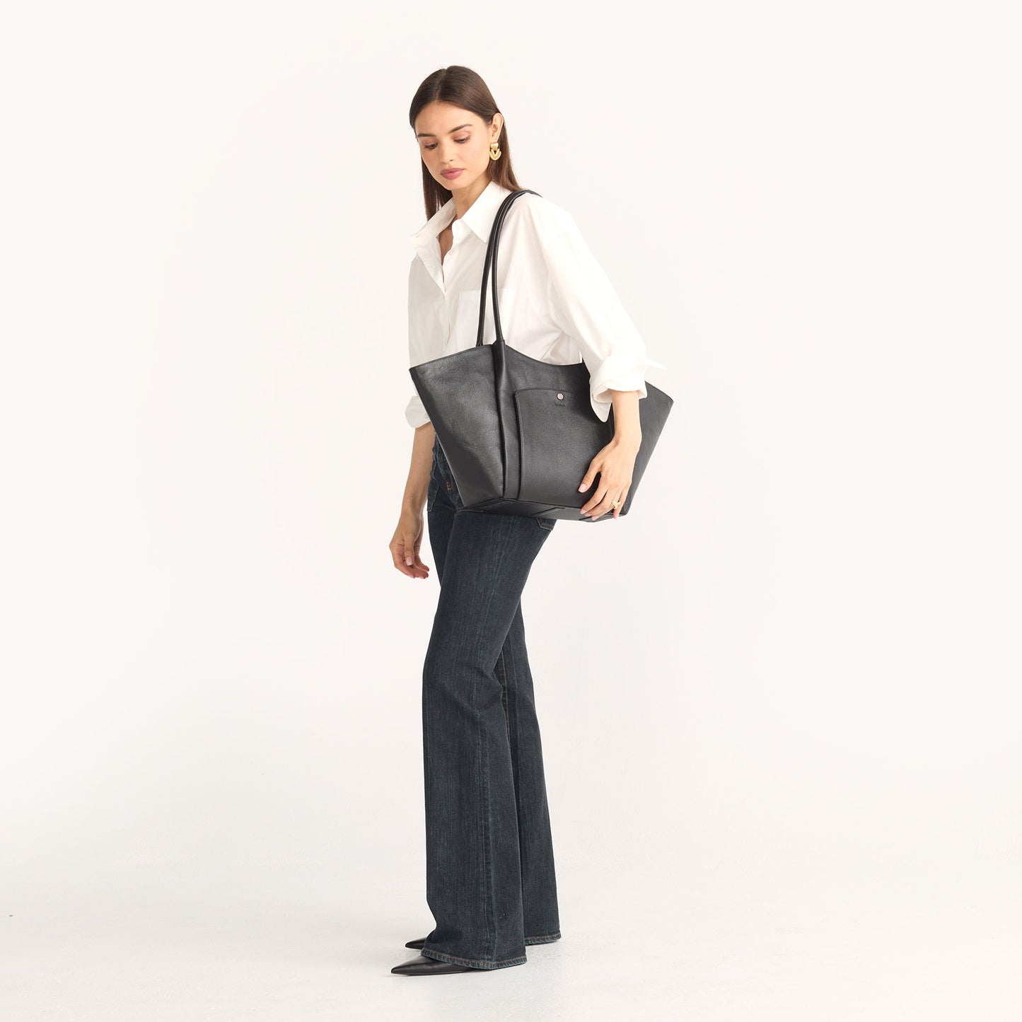 Model height is 5'8.5''