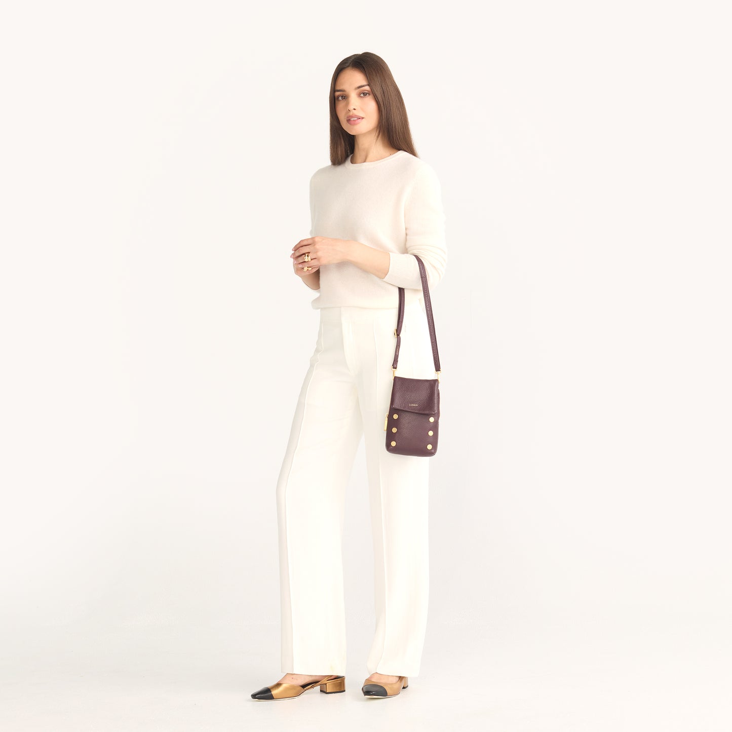 Model height is 5'8.5''