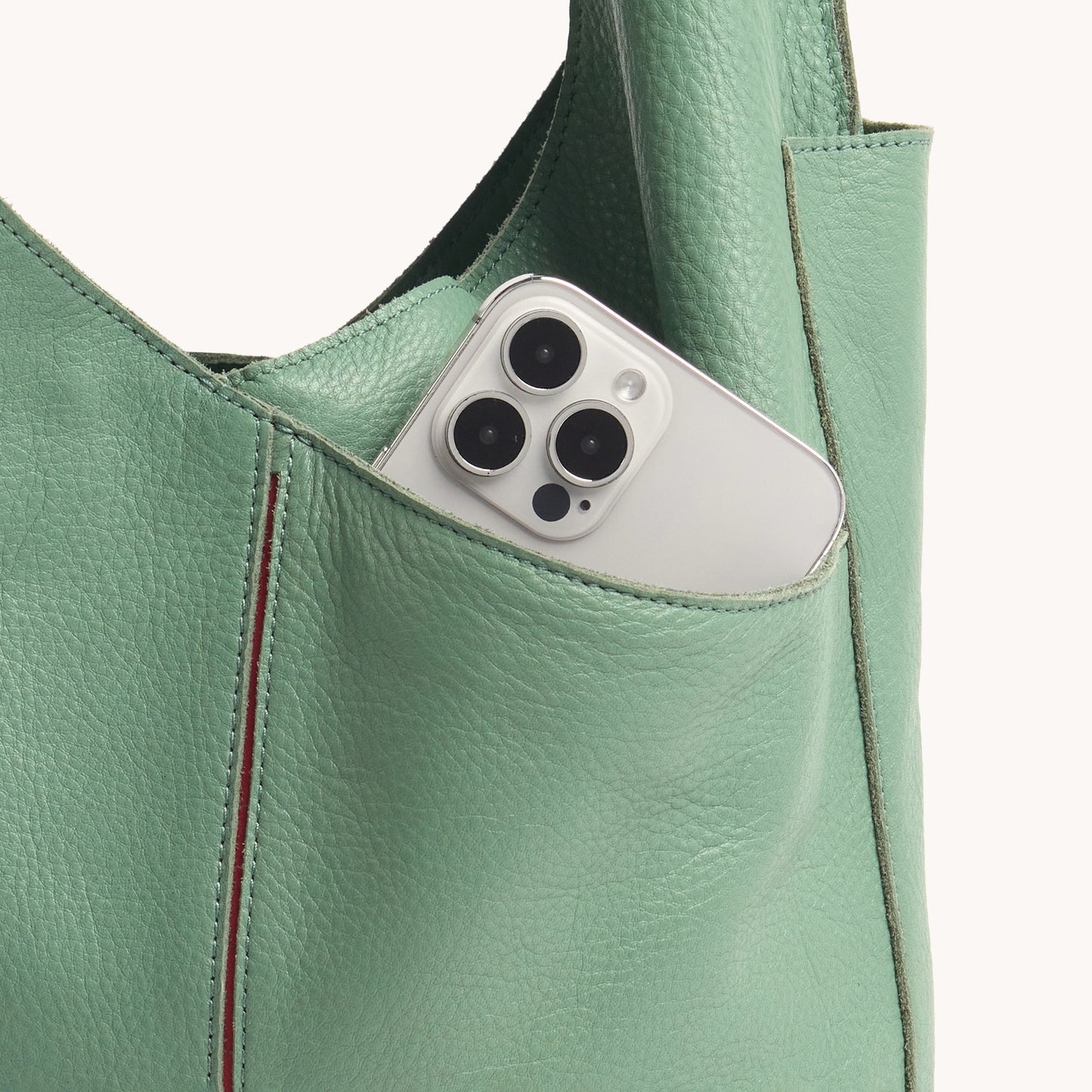 Tom-Zip-Artichoke-BG-Back-View