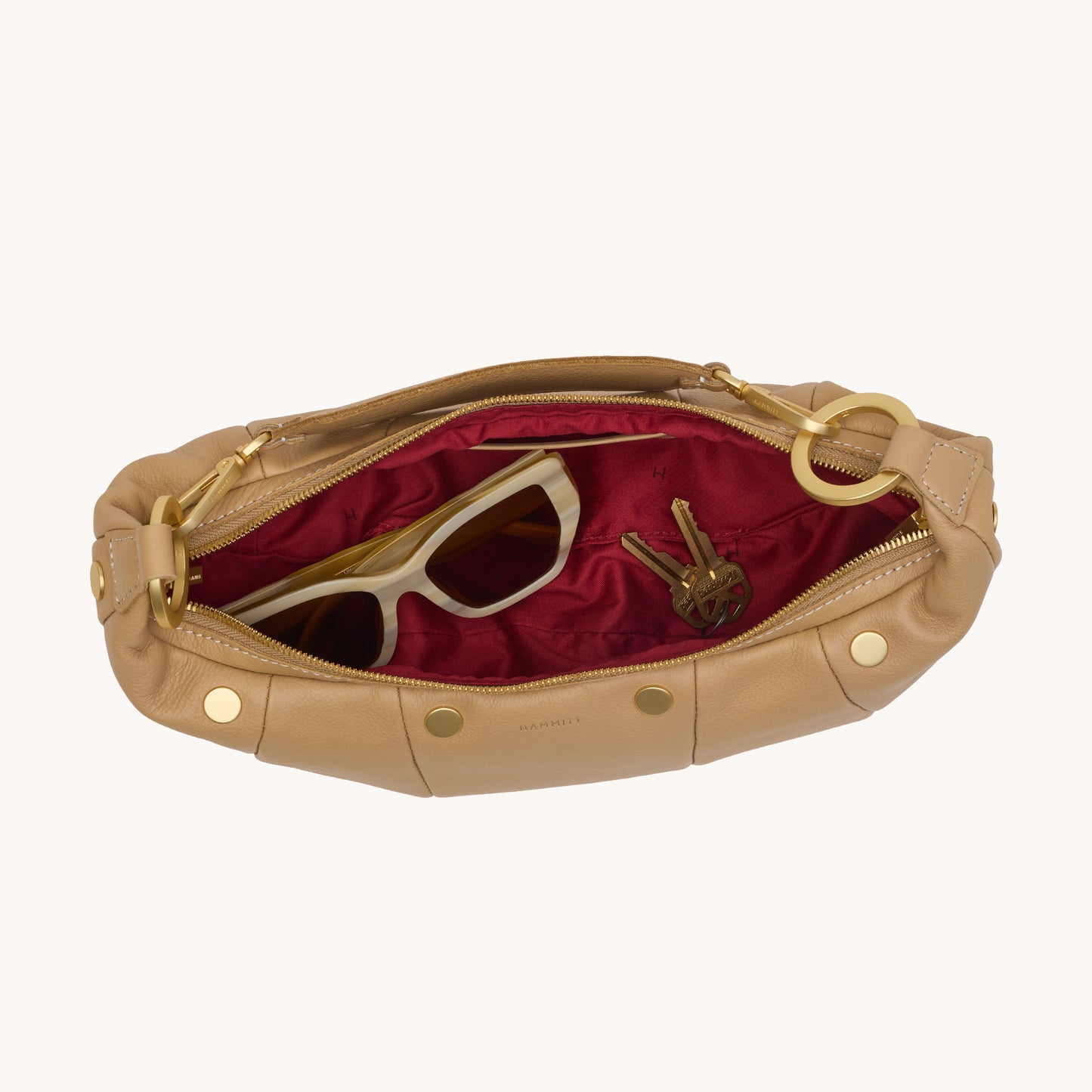 Erica-Sml-Toasty-Sand-BG-Inside-View