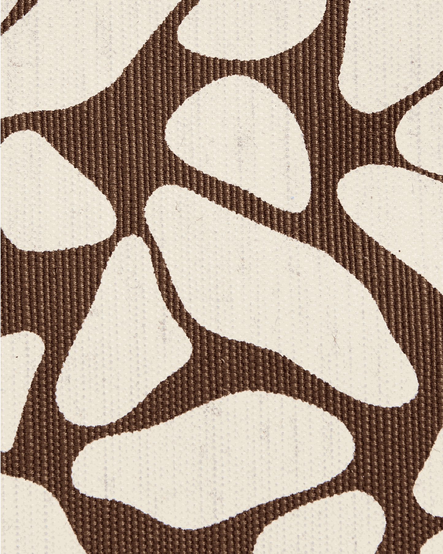 Montana-Pocket-Giraffe-BG-Detail-View