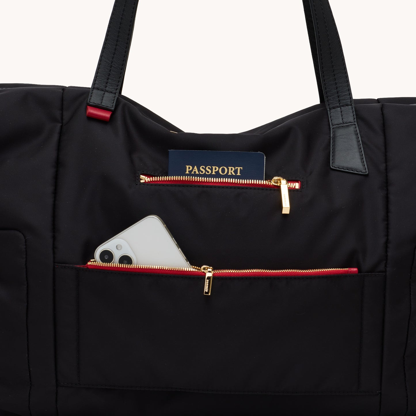 Ivy-Weekender-Black-Nylon-G-Red-Zip-Back-View-Detail